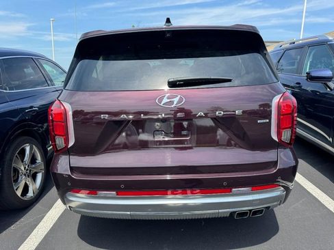 Used 2024 Hyundai Palisade Calligraphy AWD/4WD image 3