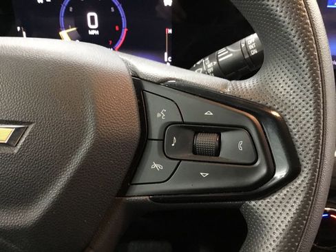 Used 2025 Chevrolet TrailBlazer LT AWD/4WD image 29