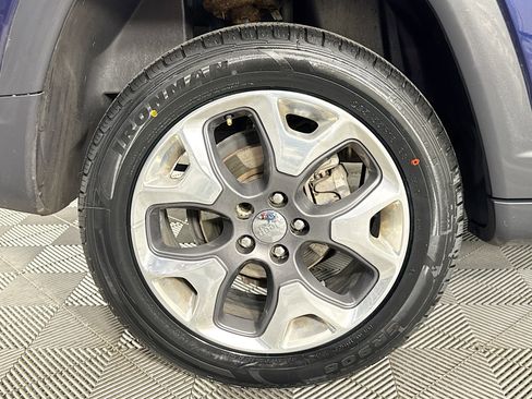 Used 2018 Jeep Compass Limited w/ Navigation Group image 32