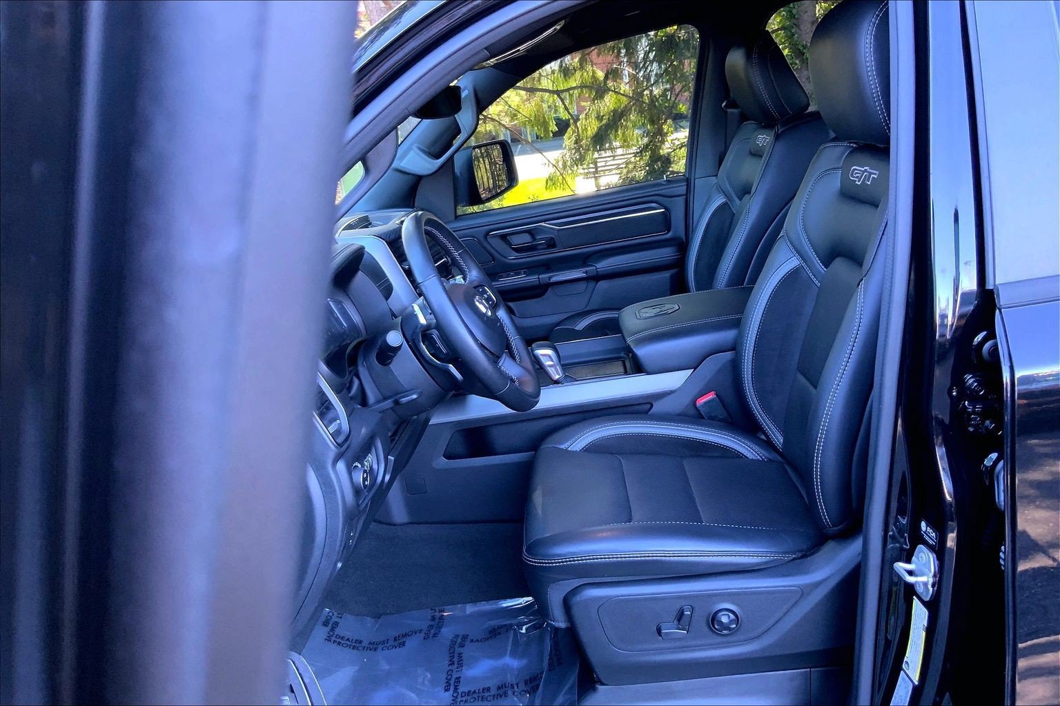 Certified 2023 RAM 1500 Laramie AWD/4WD image 7