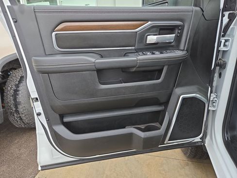 Used 2024 RAM 2500 Laramie w/ Safety Group image 12