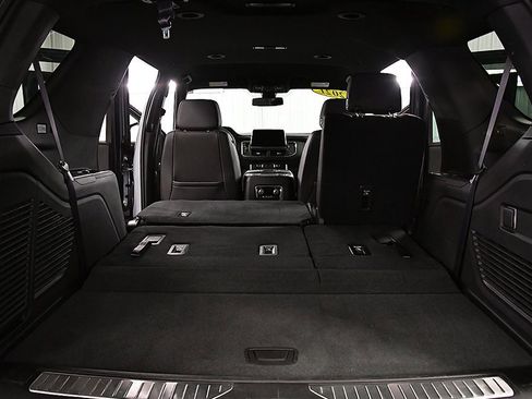 Used 2021 Chevrolet Tahoe Z71 image 28