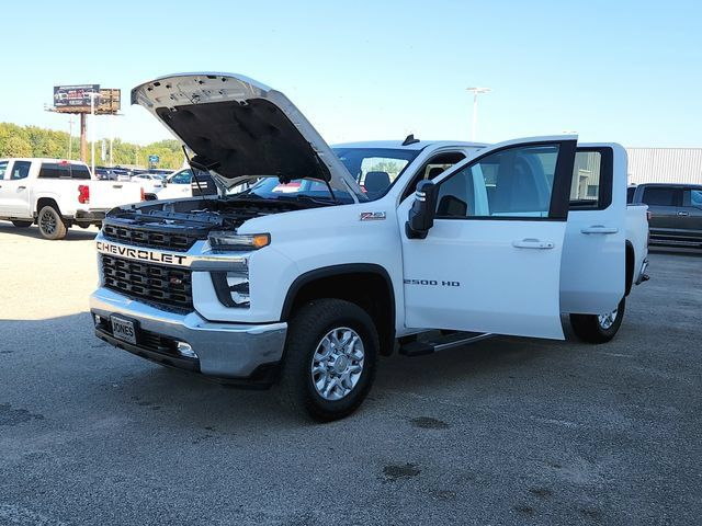 Used 2023 Chevrolet Silverado 2500 LT w/ Convenience Package AWD/4WD image 11