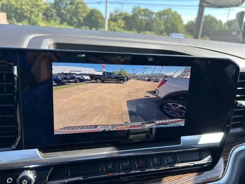 New 2026 GMC Sierra 2500 SLE w/ SLE Value Package; image 21