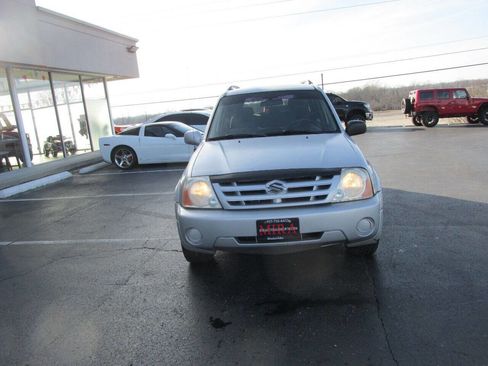Used 2005 Suzuki XL7 LX image 4