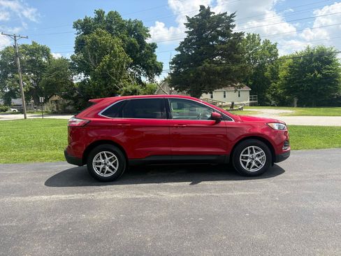Used 2024 Ford Edge SEL w/ Convenience Package AWD/4WD image 6