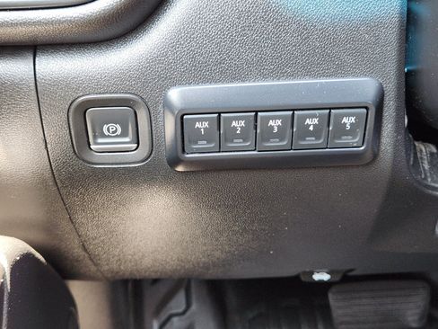 Used 2021 GMC Sierra 2500 2WD Double Cab w/ Convenience Package image 17