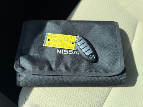 Used 2015 Nissan Altima 2.5 SV image 28