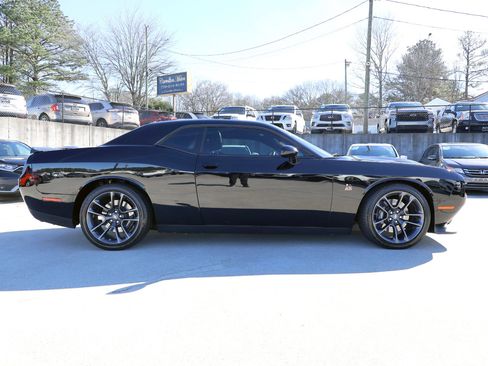 Used 2023 Dodge Challenger R/T Scat Pack w/ Plus Package image 8