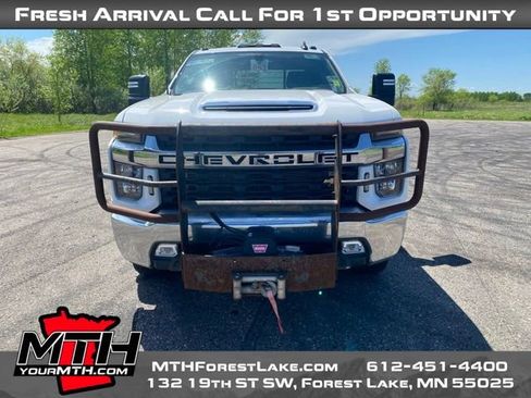 Used 2021 Chevrolet Silverado 3500 LT w/ Convenience Package AWD/4WD image 3