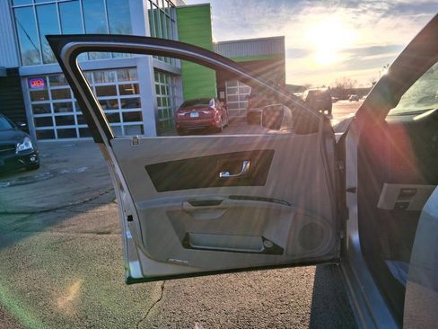 Used 2004 Cadillac CTS 3.6 image 9