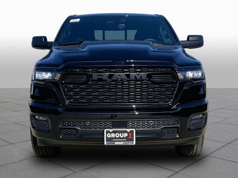 New 2026 RAM 1500 Express AWD/4WD image 3