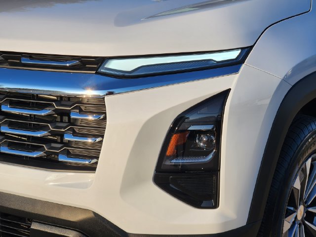 Used 2026 Chevrolet Equinox LT FWD image 16