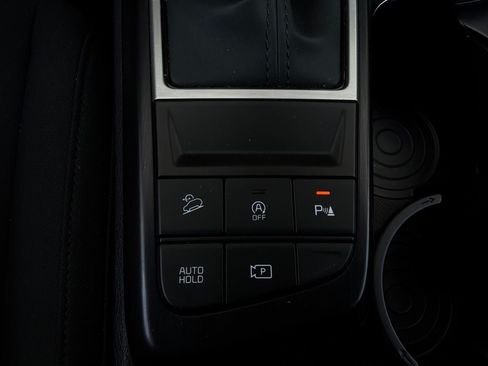 Used 2026 Kia Sportage LX FWD image 21