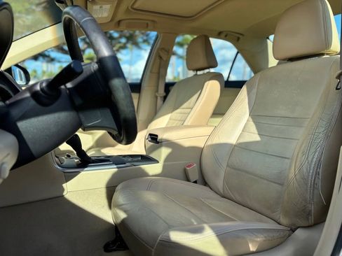 Used 2015 Toyota Camry XLE image 8