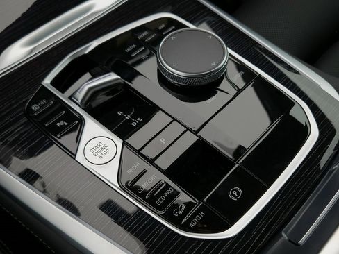 New 2026 BMW X5 xDrive40i w/ M Sport Package image 12