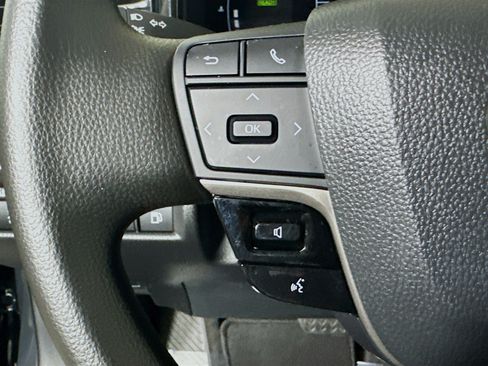 Used 2025 Toyota Camry LE w/ Convenience Package FWD image 16