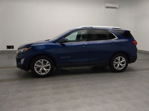 Used 2019 Chevrolet Equinox LT FWD image 2