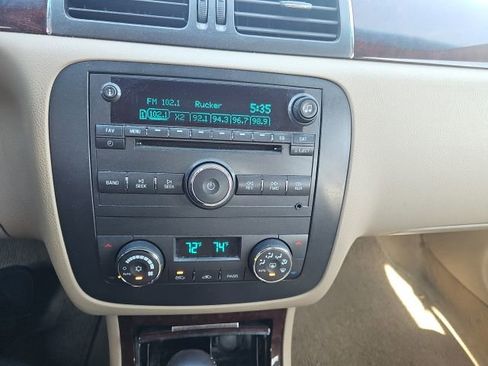 Used 2011 Buick Lucerne CXL w/ Driver Confidence Package FWD image 16