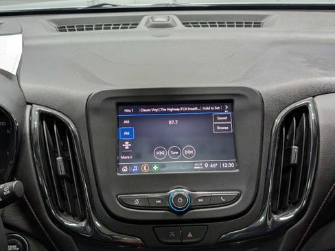 Used 2023 Chevrolet Equinox RS image 18