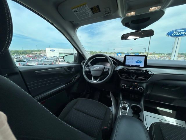 Used 2025 Ford Escape Active FWD image 42
