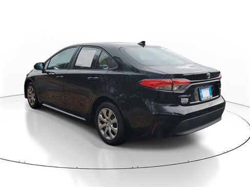 Used 2024 Toyota Corolla LE image 4