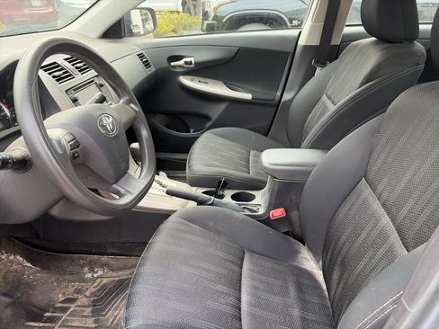 Used 2013 Toyota Corolla S FWD image 6