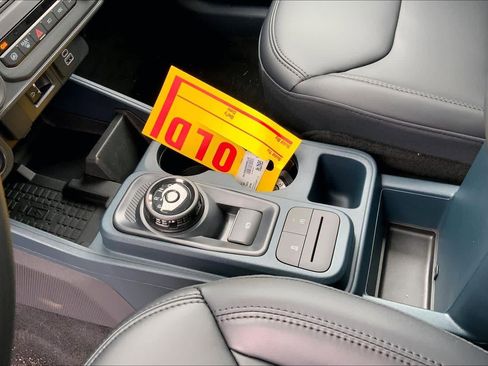 New 2025 Ford Maverick Lariat w/ Black Appearance Package image 6