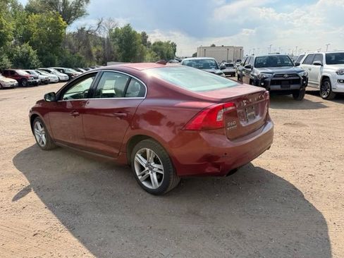 Used 2015 Volvo S60 T5 Platinum w/ Climate Package AWD/4WD image 3