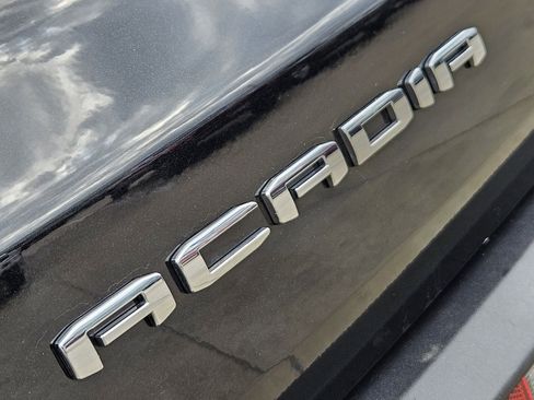 Used 2025 GMC Acadia Elevation image 14