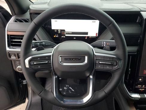 New 2026 GMC Yukon XL Denali image 21