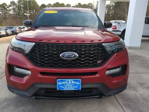 Used 2020 Ford Explorer ST w/ ST Street Pack image 2