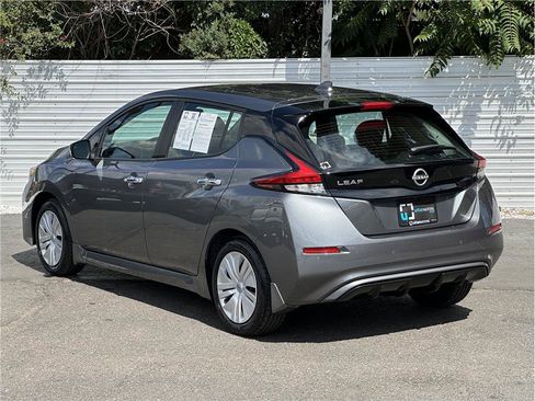 Used 2025 Nissan Leaf S FWD image 12
