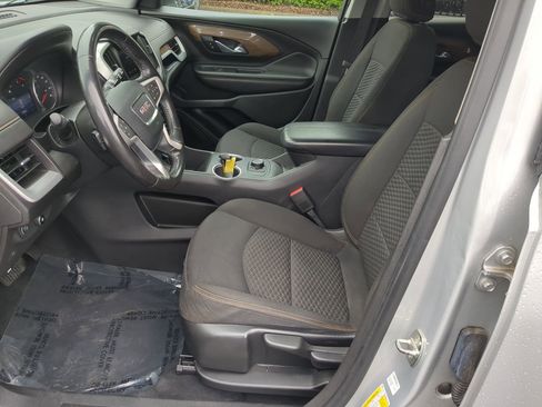 Used 2021 GMC Terrain SLE FWD image 16