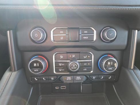 Used 2022 Chevrolet Tahoe High Country AWD/4WD image 37