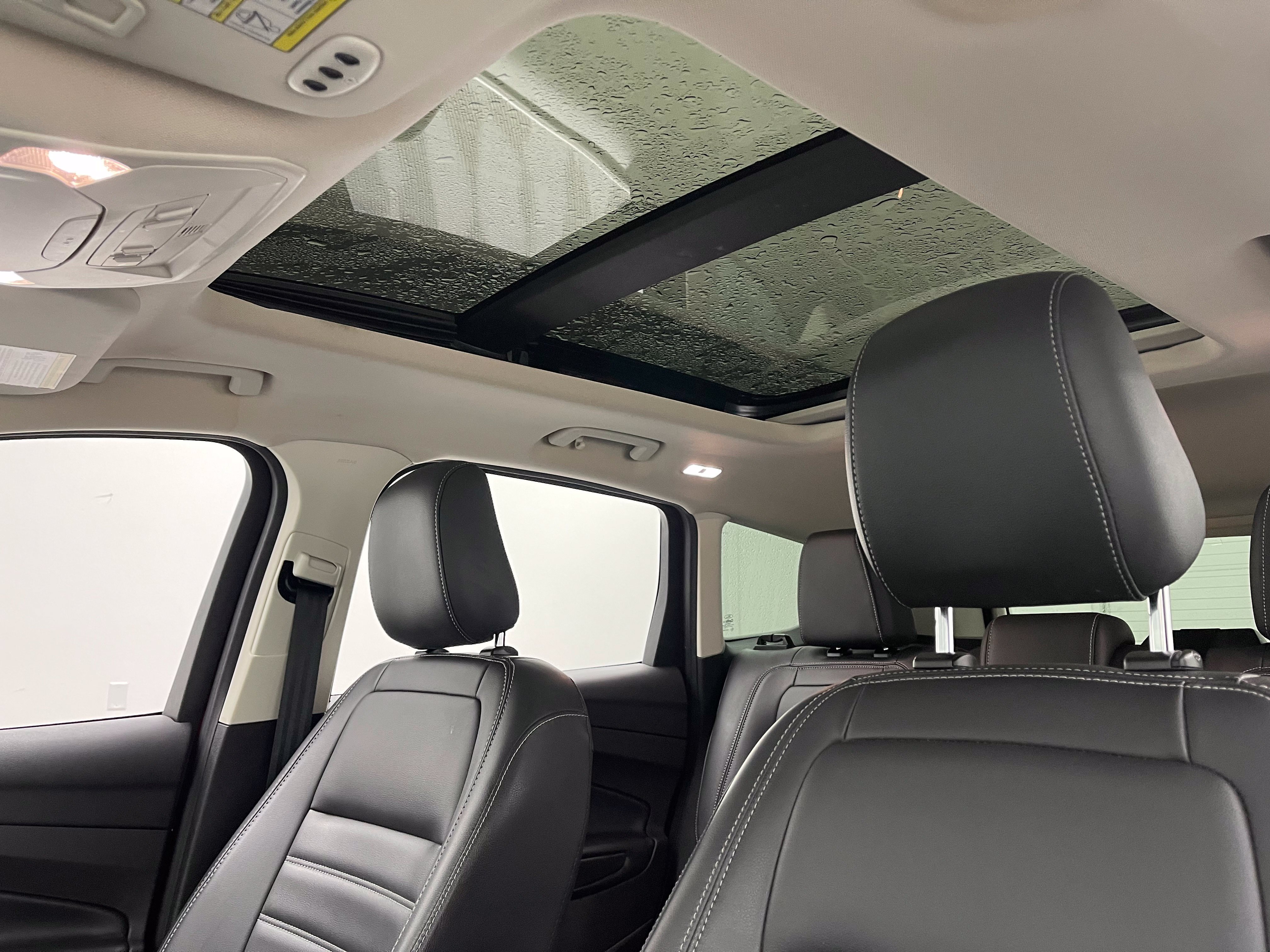 Used 2019 Ford Escape SEL AWD/4WD image 5