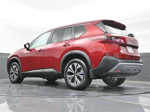 Used 2023 Nissan Rogue SV w/ SV Premium B Package image 23