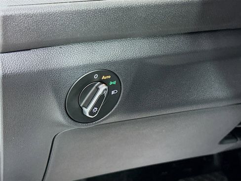 Used 2024 Volkswagen Jetta S image 10