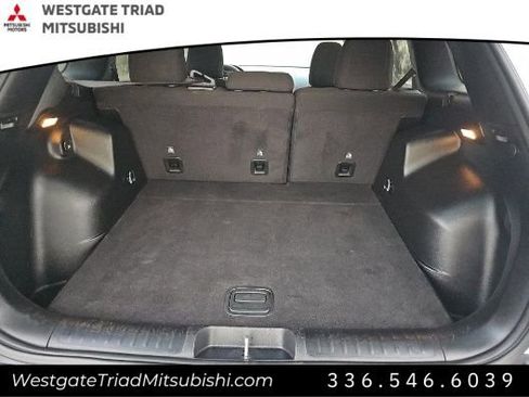 Used 2020 Jeep Cherokee Latitude FWD image 15