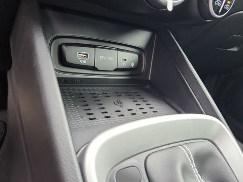 Certified 2026 Hyundai Venue SEL FWD image 27