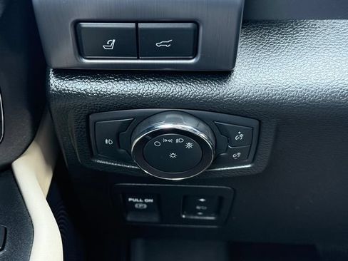 Certified 2019 Ford Expedition Platinum AWD/4WD image 24
