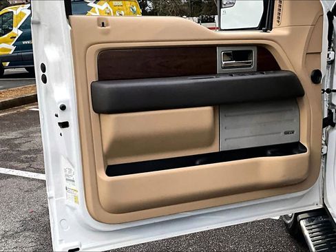 Used 2014 Ford F150 Lariat w/ Equipment Group 502A Luxury image 21