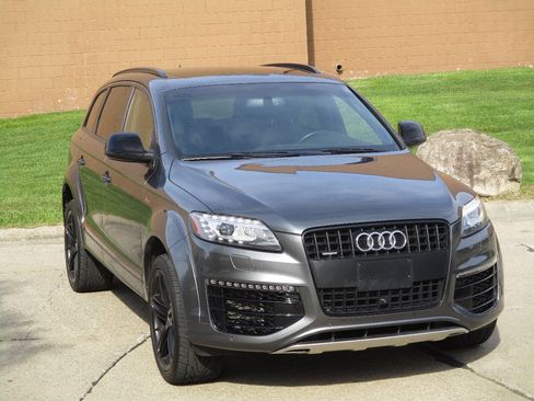 Used 2015 Audi Q7 3.0T S line Prestige w/ Sport Edition AWD/4WD image 11