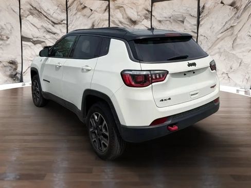 Used 2019 Jeep Compass Trailhawk AWD/4WD image 5