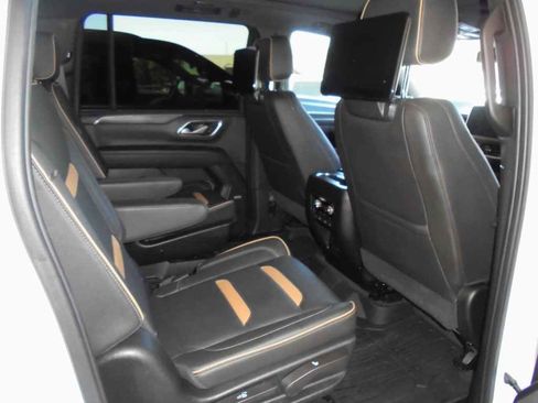 Used 2021 GMC Yukon XL AT4 w/ Rear Media and Nav Package image 10