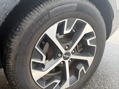 Used 2023 Kia Sportage EX FWD image 6