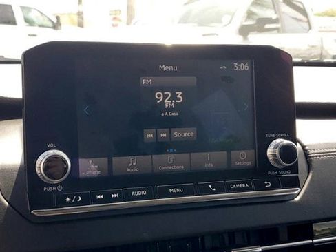Used 2023 Mitsubishi Outlander ES FWD image 24