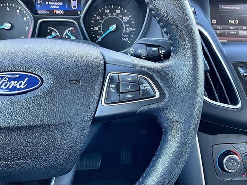 Used 2015 Ford Focus Titanium image 19