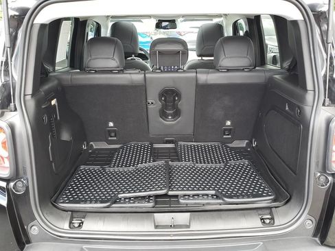 Used 2022 Jeep Renegade Limited w/ Sun, Sound & Wheels Group AWD/4WD image 9