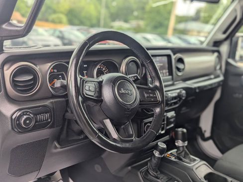 Used 2020 Jeep Wrangler Unlimited Sport S AWD/4WD image 18